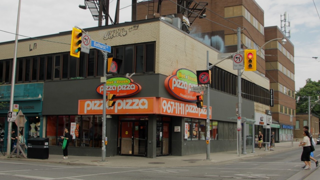 A Pizza Pizza location on Bloor St. W. in Toronto