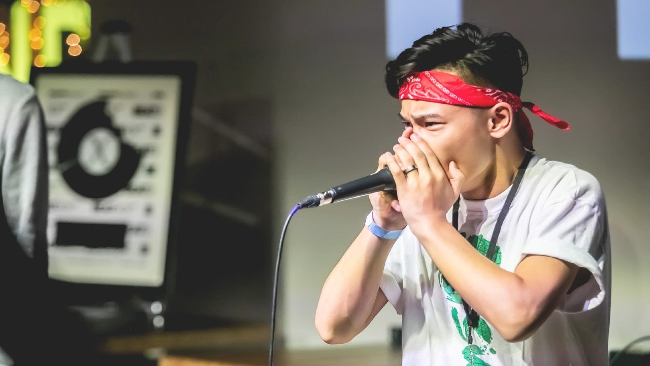 VINO competes at the 2019 Canadian Beatbox Championships at the Rec Room in Toronto
